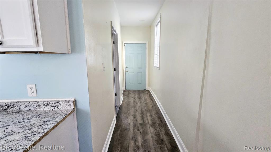 2520 Seyburn Street, Detroit, MI 48214 — Photo 14