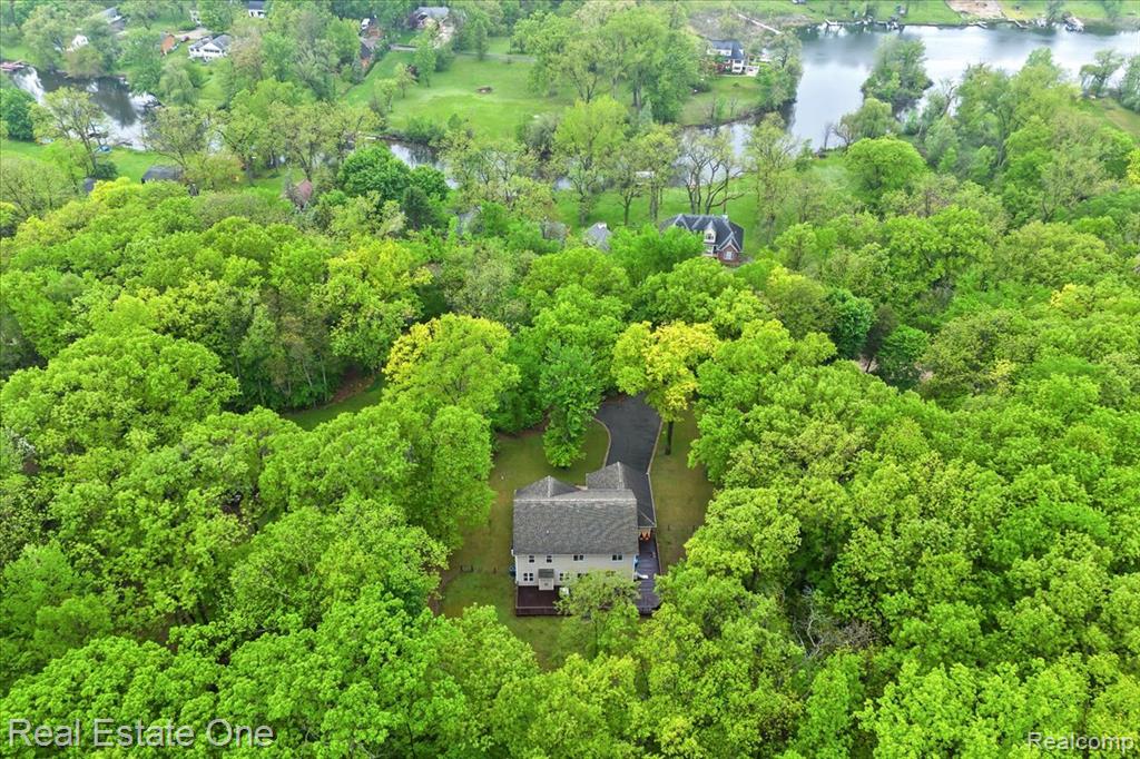 9327 VAN ANTWERP Road, Brighton, MI 48116 — Photo 44