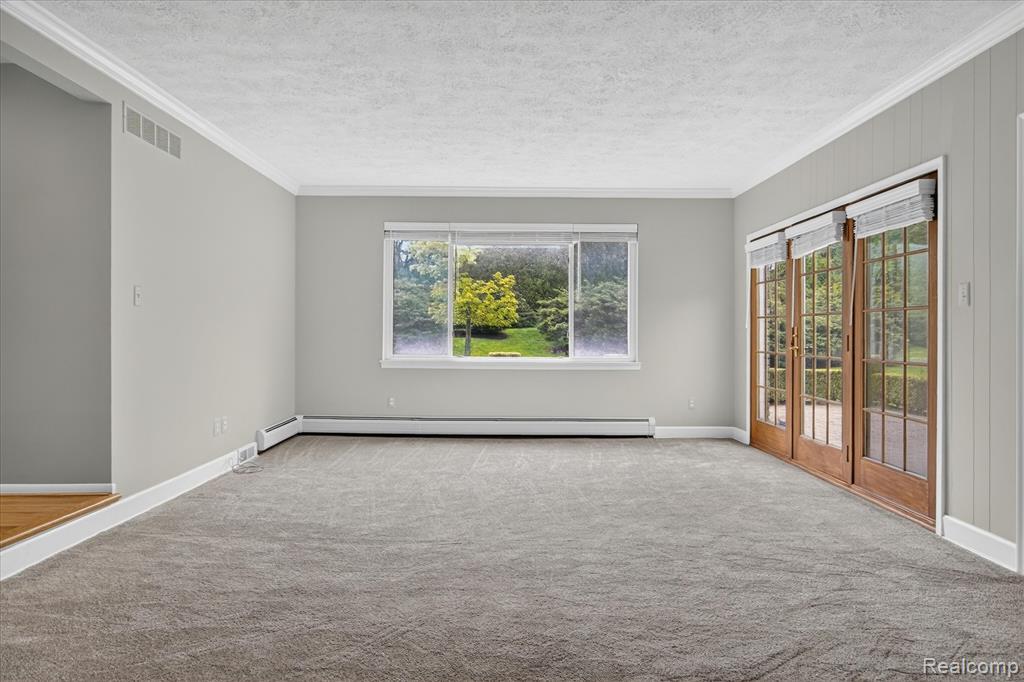 5447 Lahser Road, Bloomfield Hills, MI 48304 — Photo 42