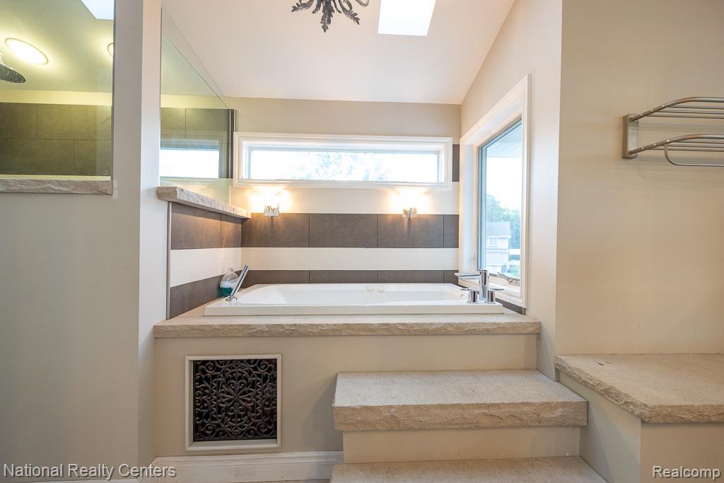 8871 Lakeview Drive, White Lake, MI — Photo 48