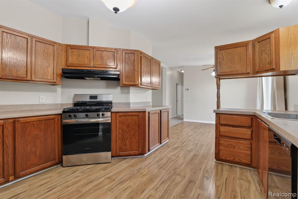 4050 Thompson Road, Linden, MI 48451 — Photo 13