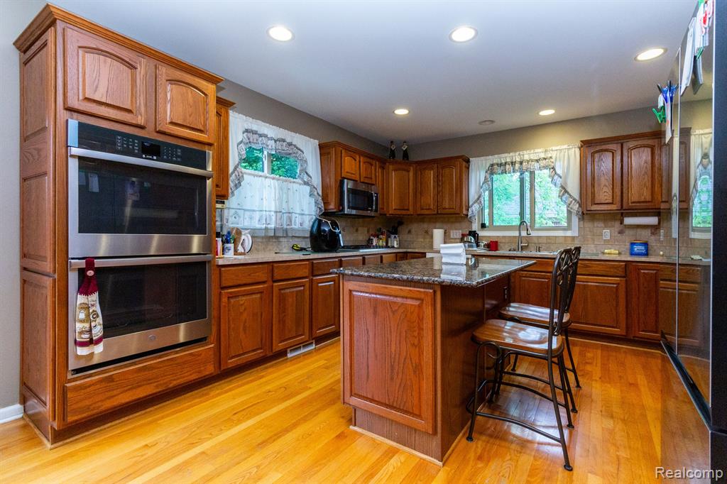 5451 ROBERT Street, Shelby, MI 48316 — Photo 12