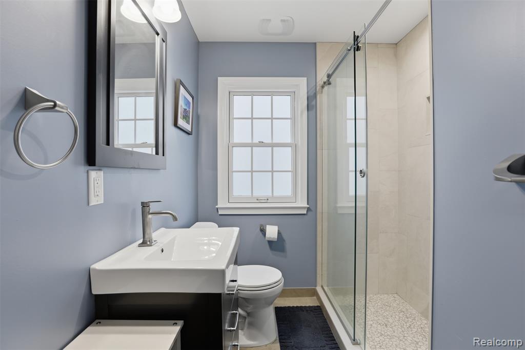 10814 Elgin Avenue, Huntington Woods, MI — Photo 17