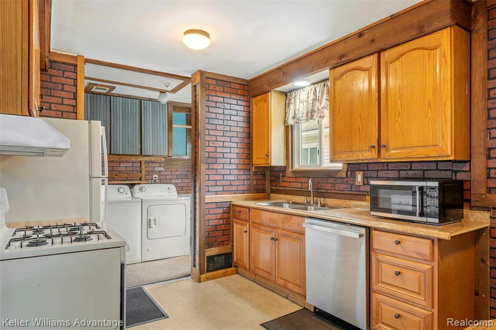 7536 Arcola Street, Westland, MI — Photo 12