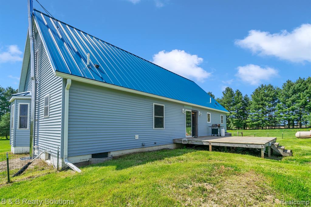 2864 N BLACKS CORNERS Road, Imlay City, MI 48444 — Photo 35