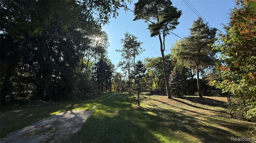 8340 Lakeshore Road, Burtchville, MI 48059 — Photo 29