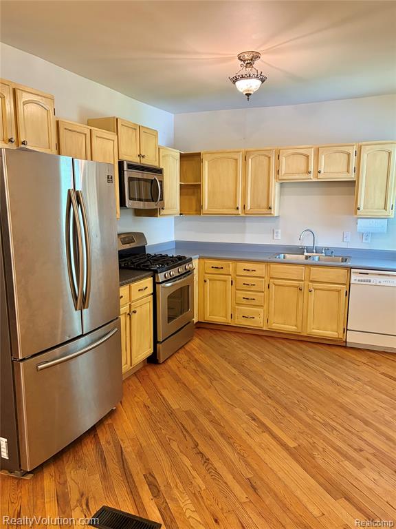 718 S Main Street, Almont, MI 48003 — Photo 9