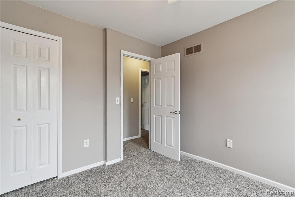 45270 Twining Street, Canton, MI 48187 — Photo 33
