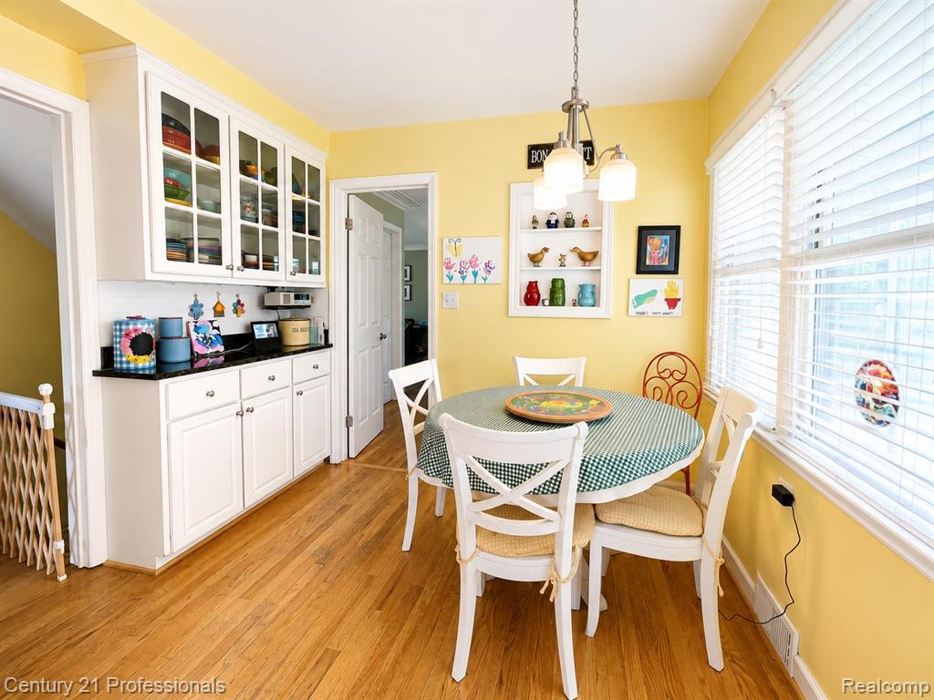 605 Lexington Boulevard, Royal Oak, MI 48073 — Photo 6