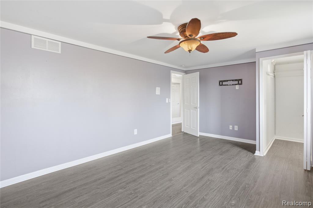 16213 Haverhill Drive, Macomb, MI 48044 — Photo 29