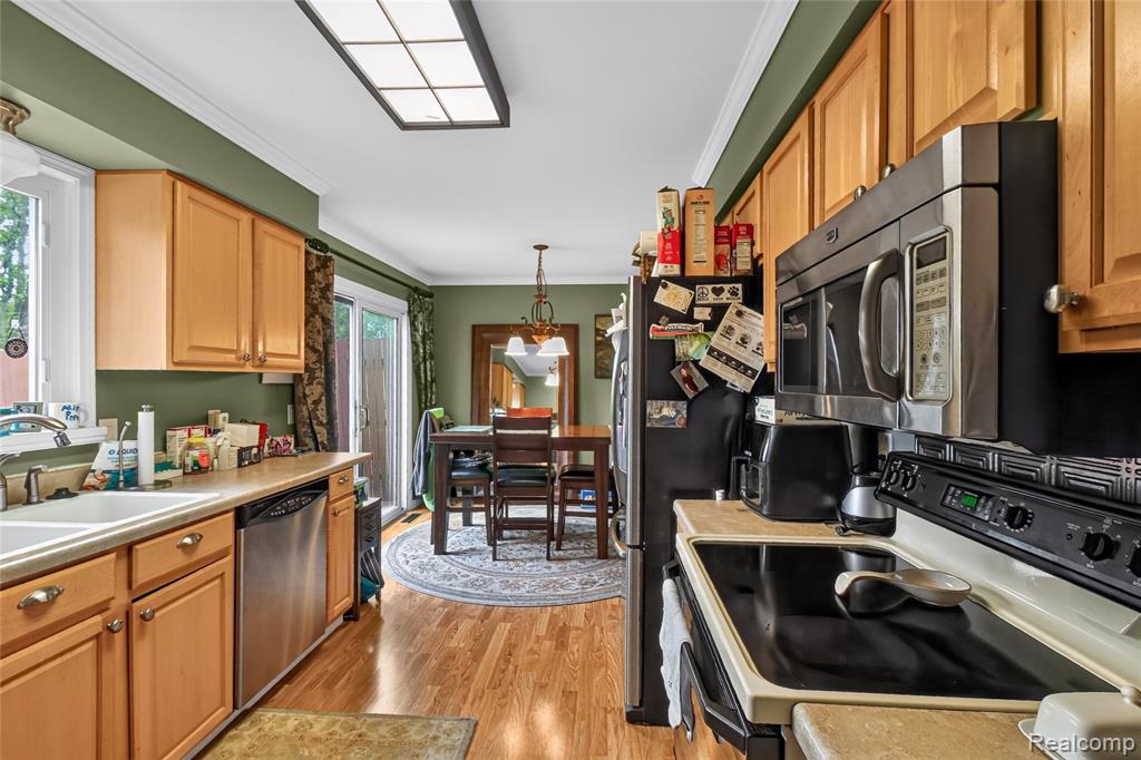 2312 Darwin Lane, Saginaw, MI 48603 — Photo 43