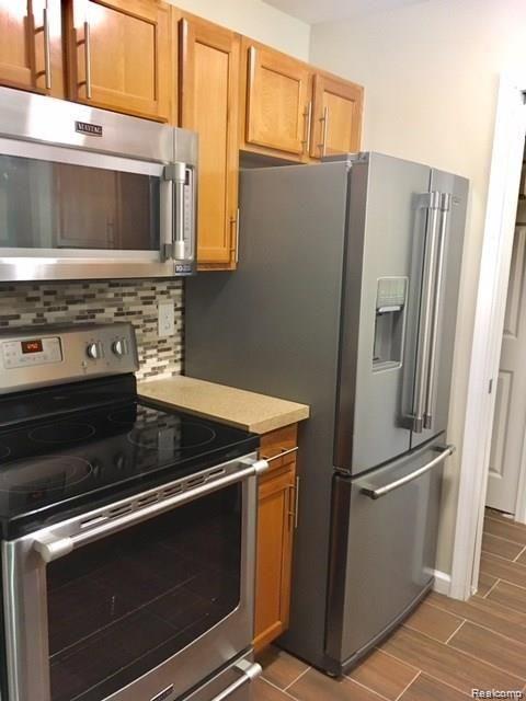 954 Bloomfield Village, Auburn Hills, MI 48326 — Photo 9