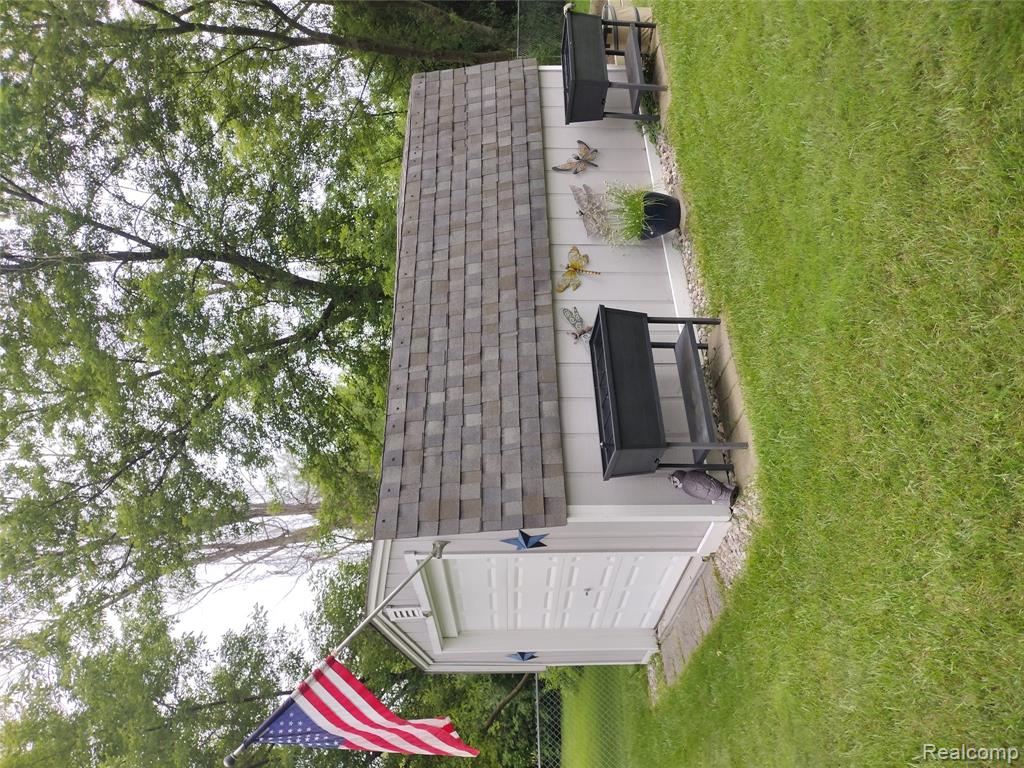 675 Montana Street, Marysville, MI 48040 — Photo 13