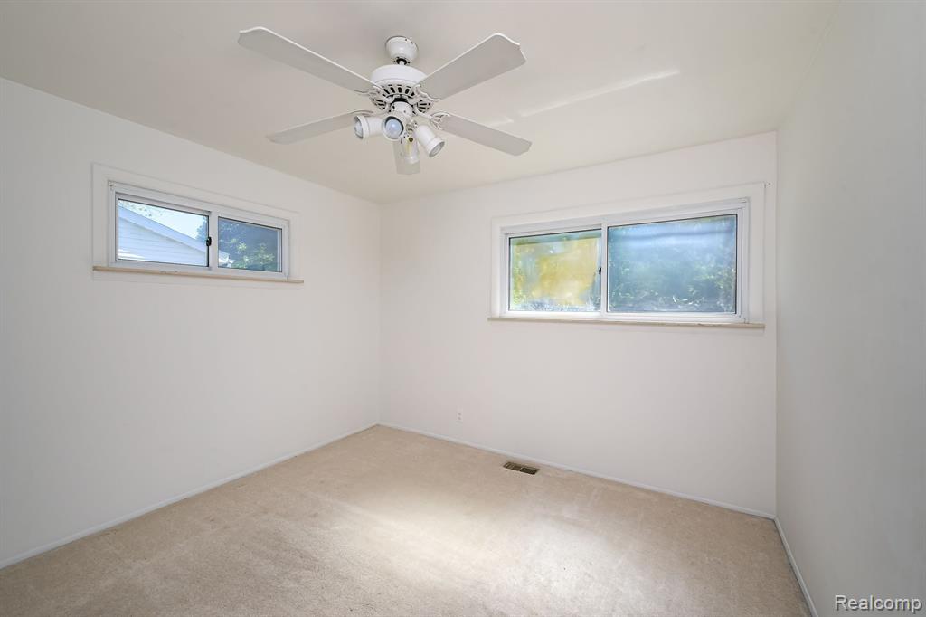 2724 CRANBROOK Road, Ann Arbor, MI 48104 — Photo 11