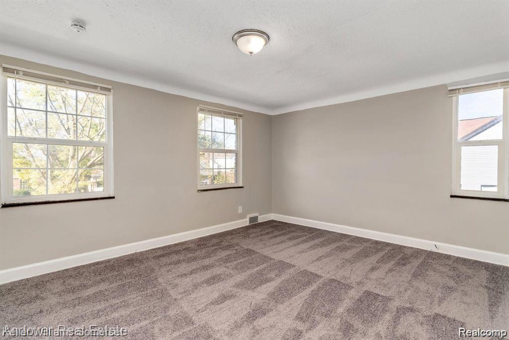 5574 Buckingham Avenue, Detroit, MI 48224 — Photo 14