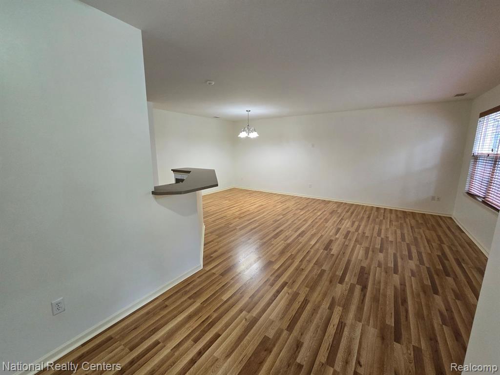 4058 RADCLIFF Drive, Canton, MI 48188 — Photo 7
