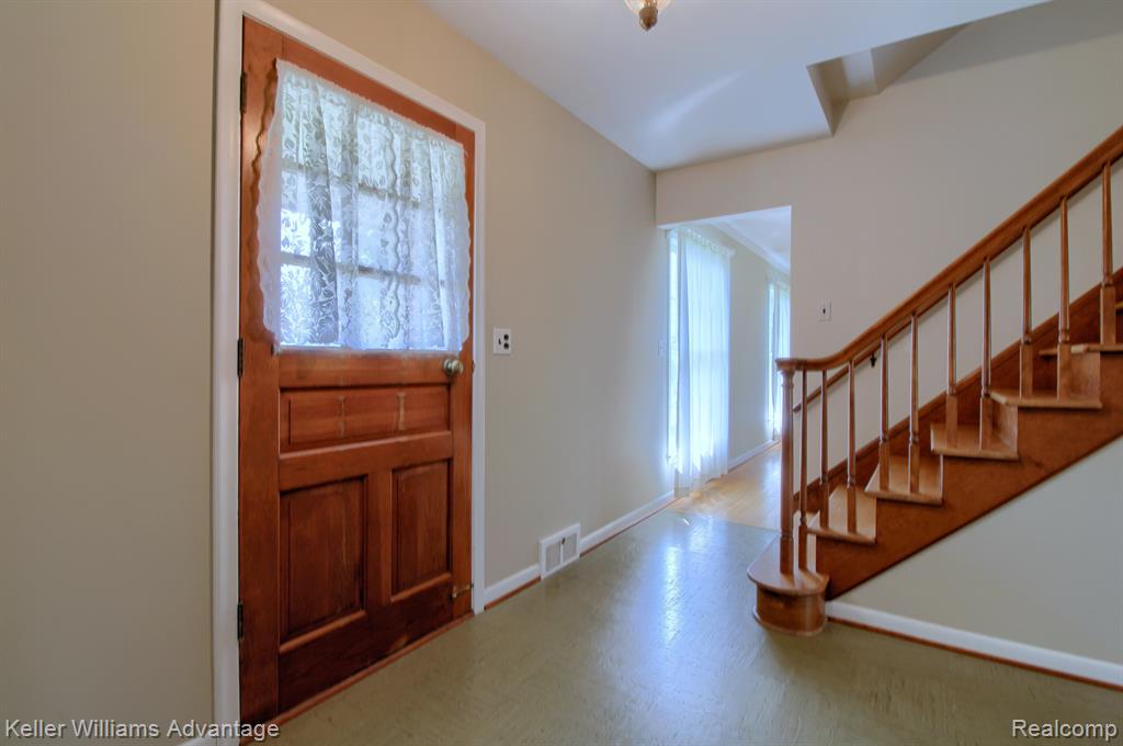 46895 BETTYHILL, Plymouth, MI 48170 — Photo 5