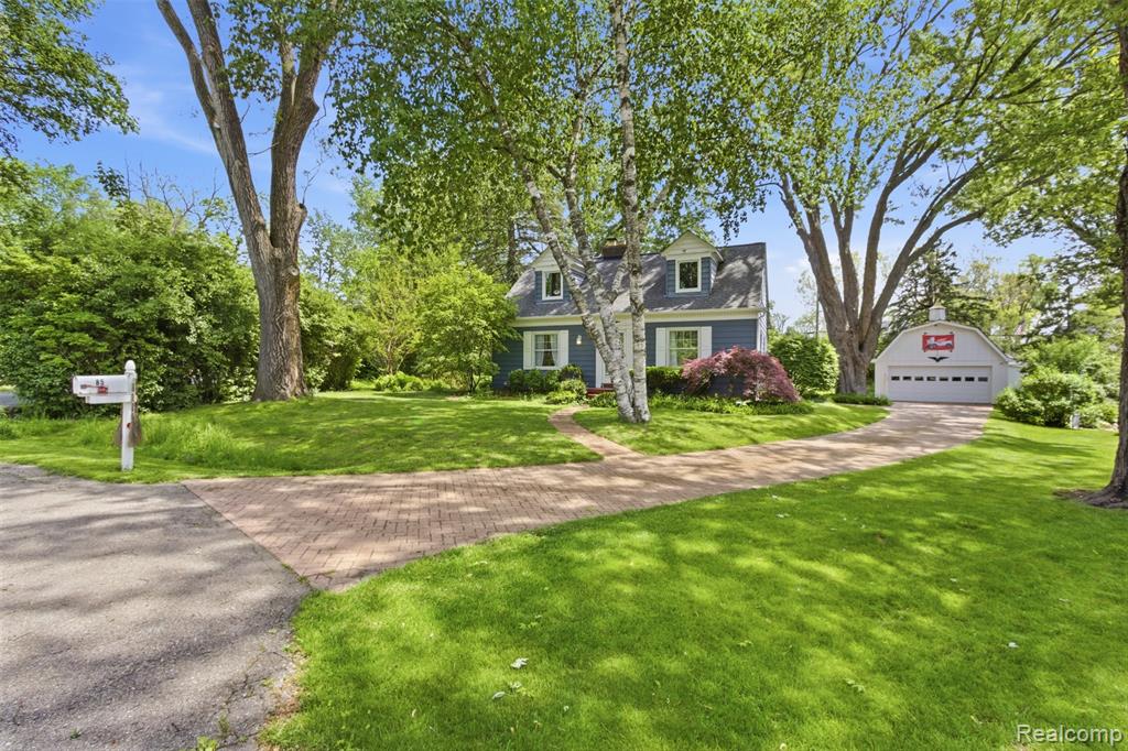 85 Hill Circle Drive, Waterford, MI 48328 — Photo 2