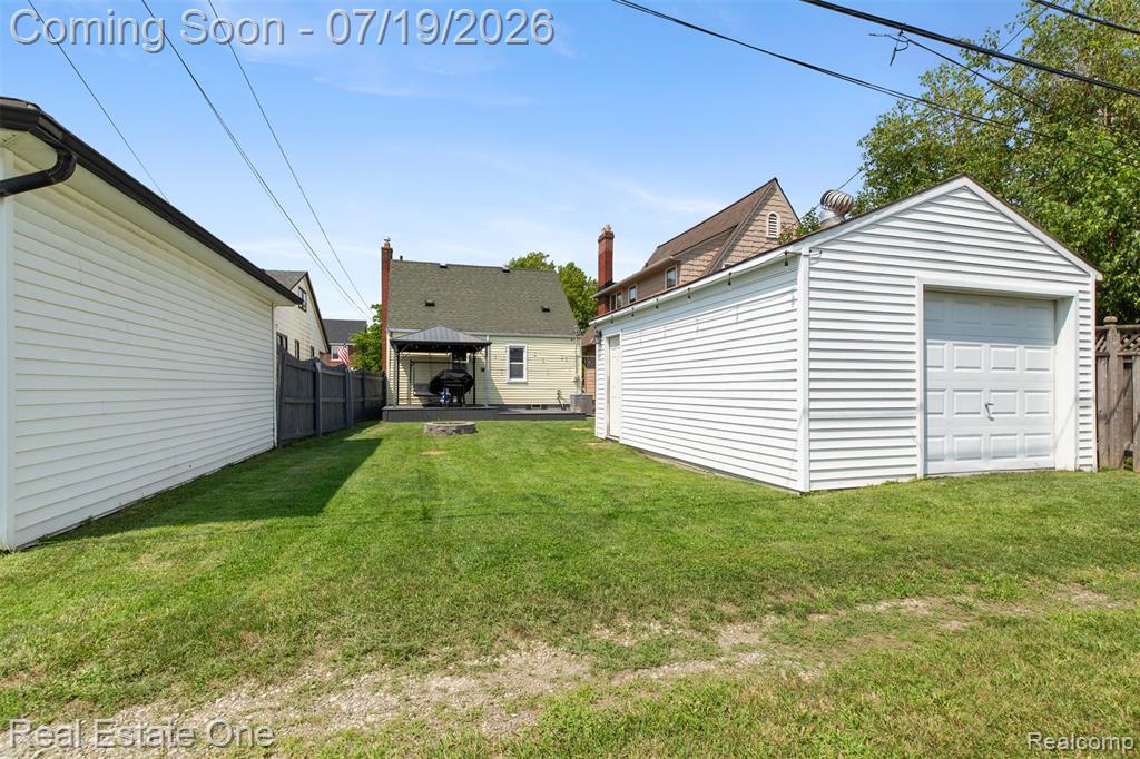 483 Kings Highway, Wyandotte, MI 48192 — Photo 25