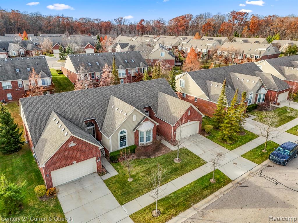 30231 Viewcrest Drive, Novi, MI 48377 — Photo 35