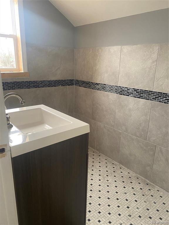 4826 NOTTINGHAM Road, Detroit, MI 48224 — Photo 13