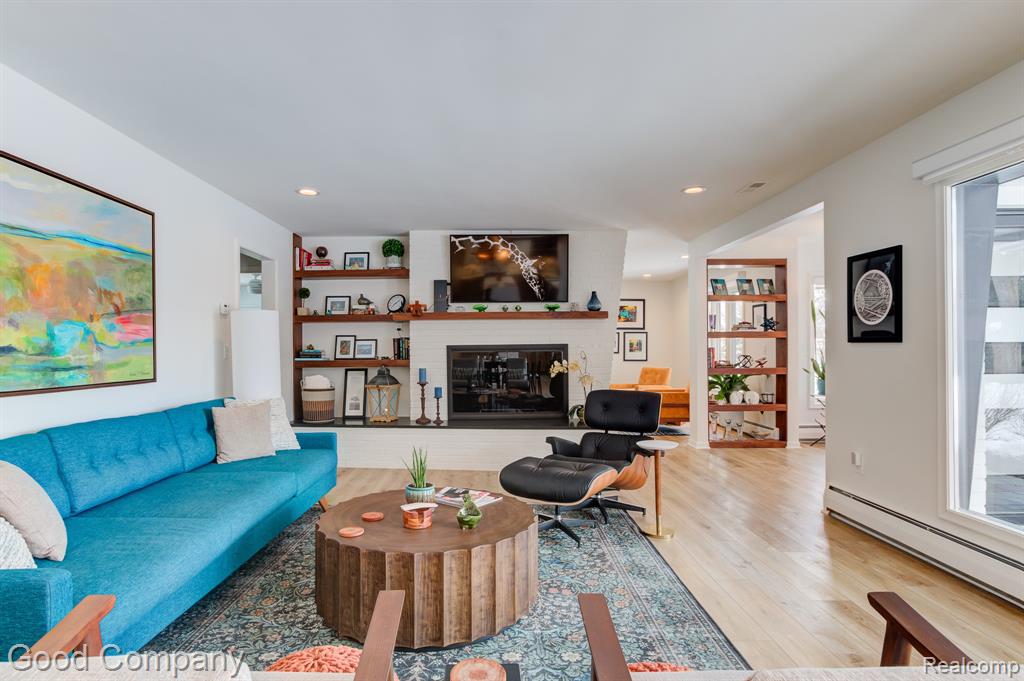 805 N Pemberton Road, Bloomfield Hills, MI 48302 — Photo 15