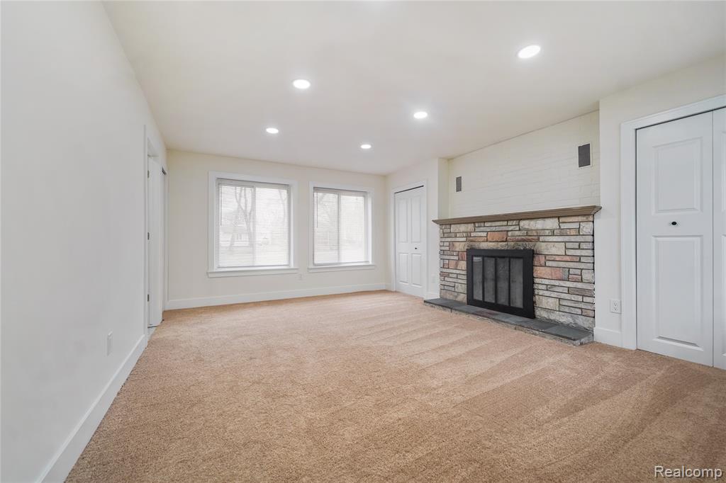 19133 Huntington Avenue, Harper Woods, MI 48225 — Photo 30