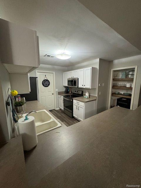 47925 CARDIFF Avenue, Canton, MI 48188 — Photo 9