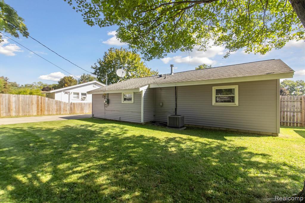 82 Saint Louis Street, Milan, MI 48160 — Photo 32