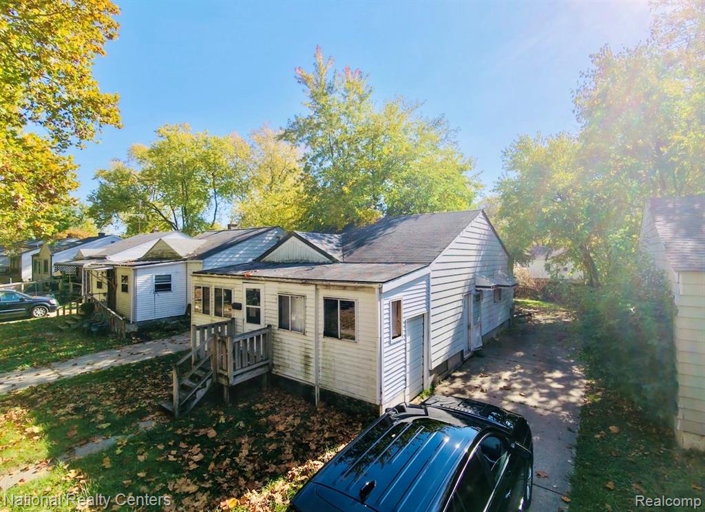Property photo for 203 W Longfellow Avenue, Pontiac, MI 48340