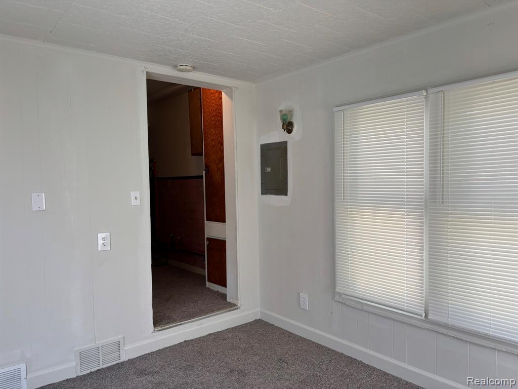 7004 Republic Avenue, Warren, MI 48091 — Photo 11
