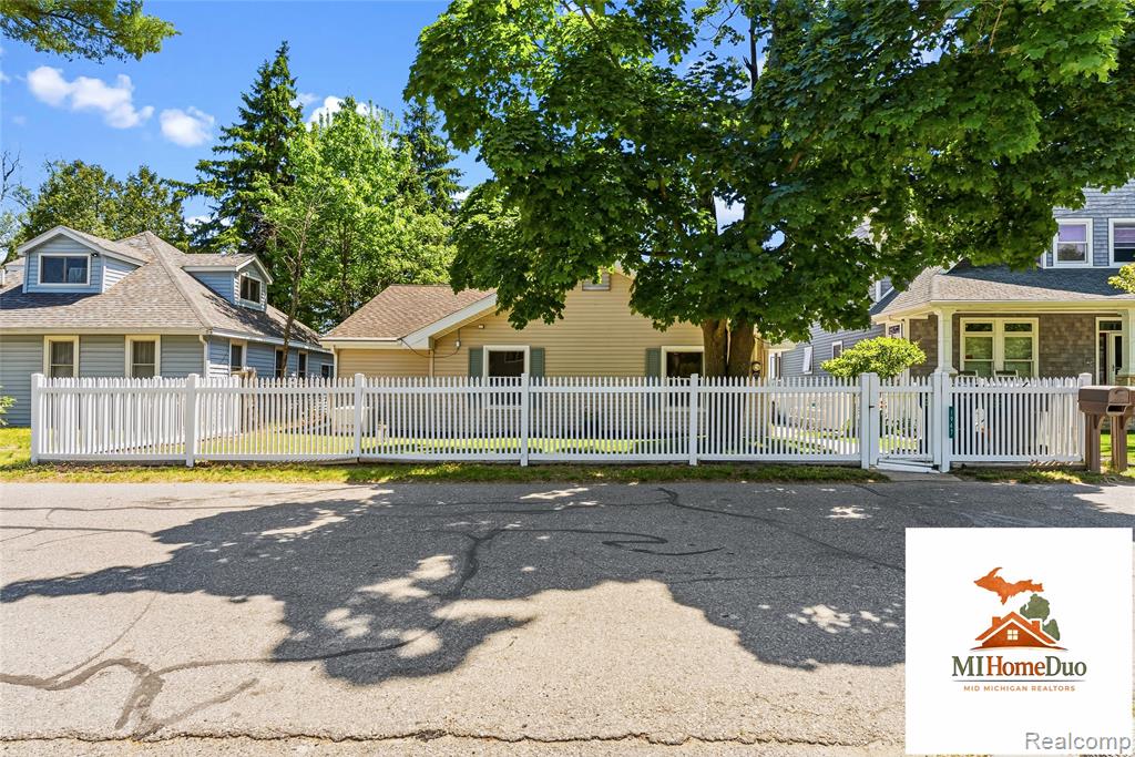 1947 Strait Tow Boulevard, Crystal, MI 48818 — Photo 46