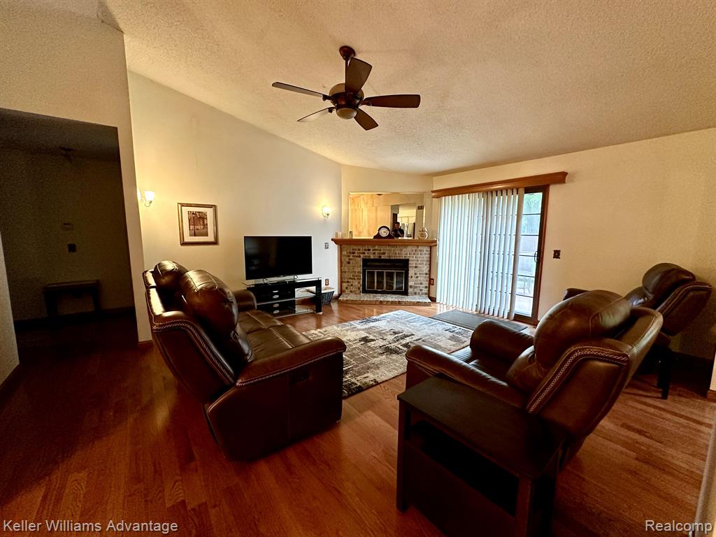 24297 Simmons Drive, Novi, MI — Photo 19