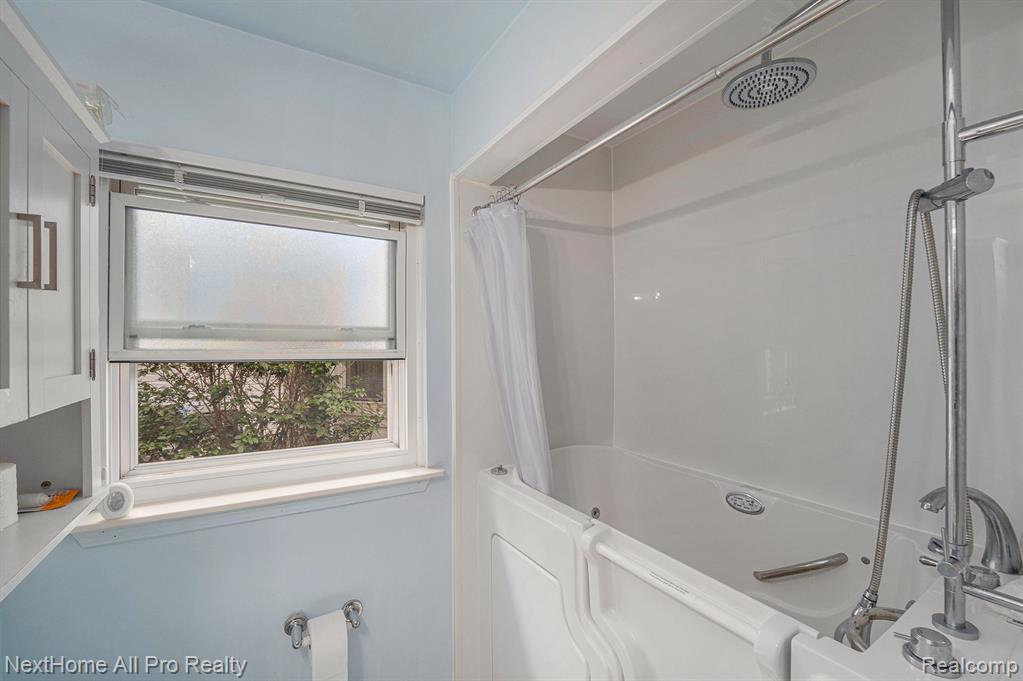 6587 Cortland Avenue, Allen Park, MI 48101 — Photo 11