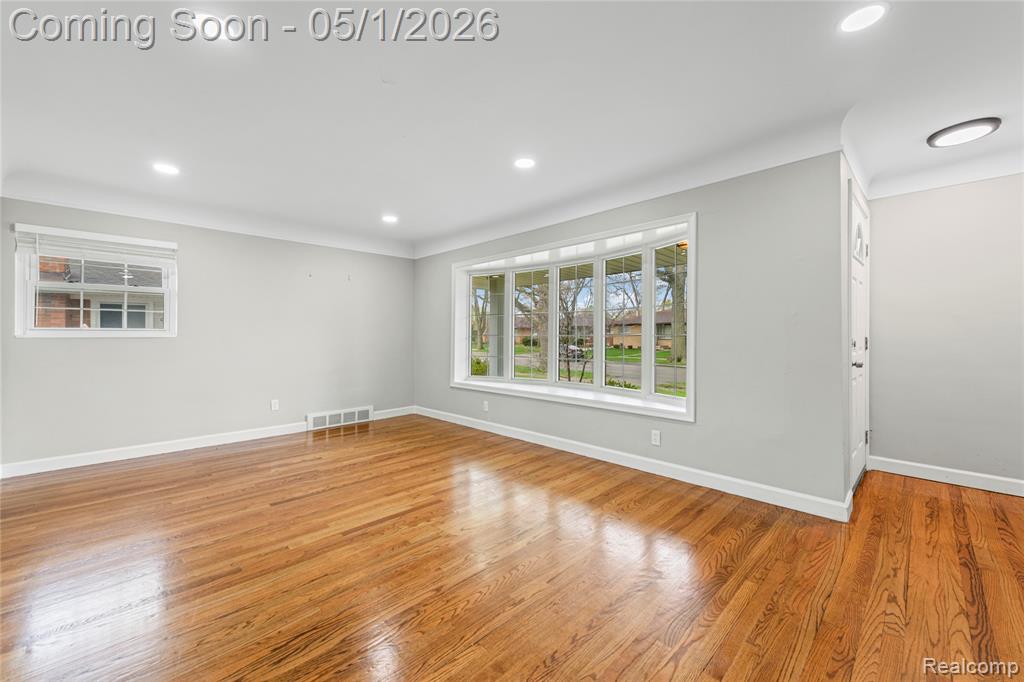 24620 Wood Street, Saint Clair Shores, MI 48080 — Photo 2
