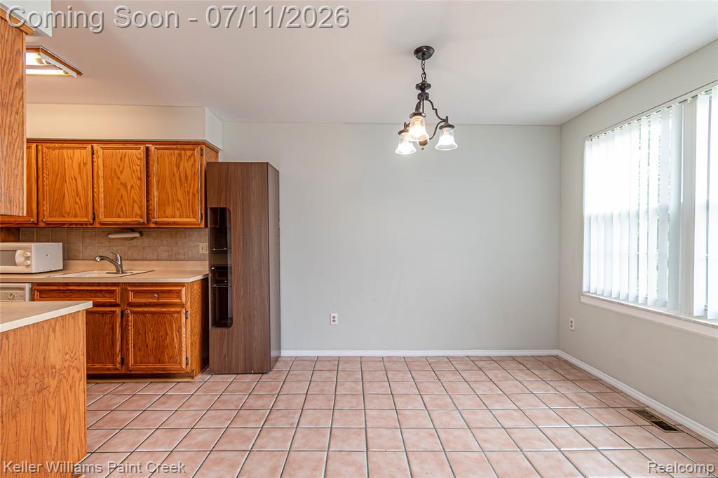 44524 N Bunker Hill Drive, 112, Clinton Twp, MI 48038 — Photo 13