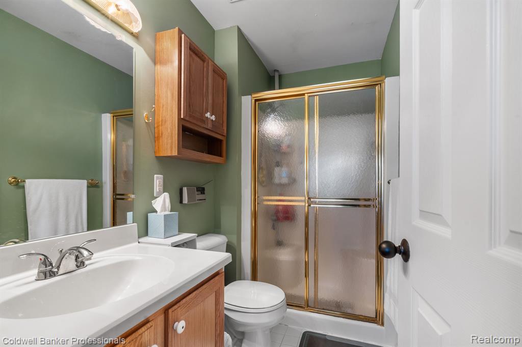 42046 SARATOGA Circle, Canton, MI 48187 — Photo 24