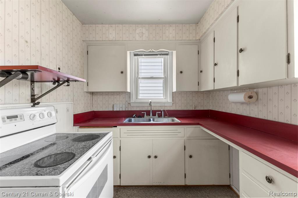 711 N Highland Street, Dearborn, MI 48128 — Photo 11