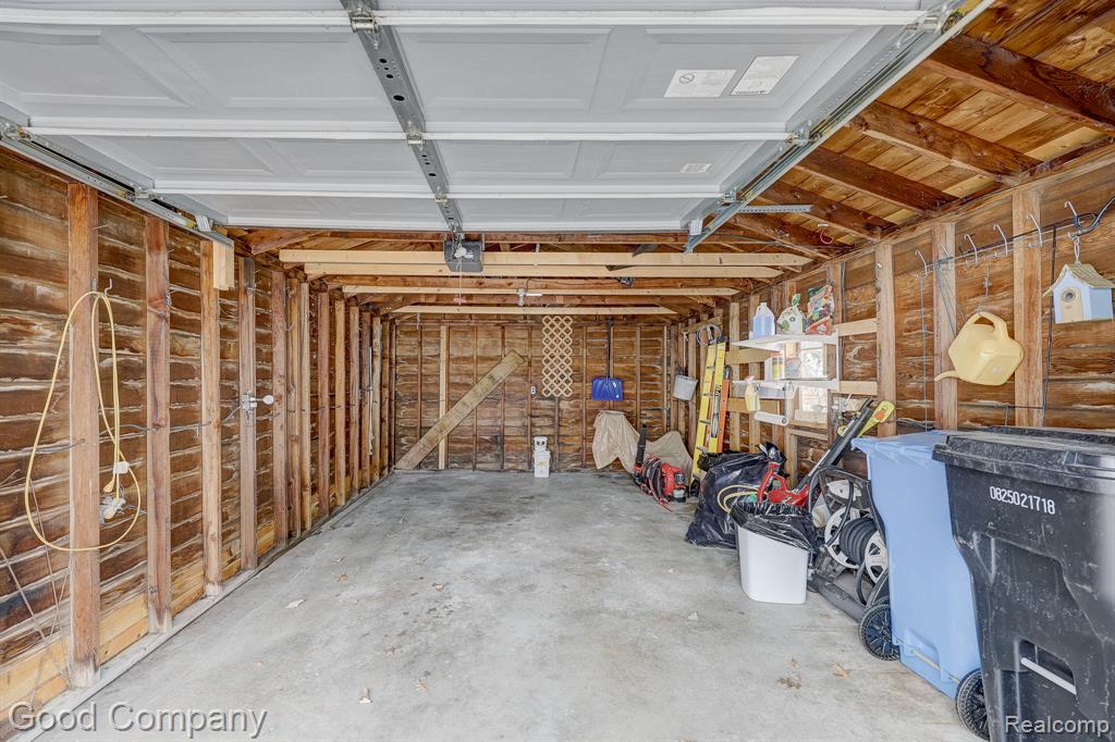 29329 Tawas Street, Madison Heights, MI 48071 — Photo 39