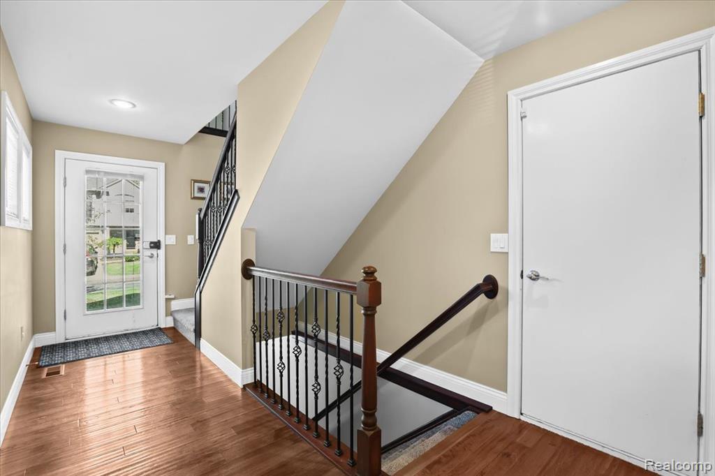 50511 Beechwood Court S, Plymouth, MI 48170 — Photo 3
