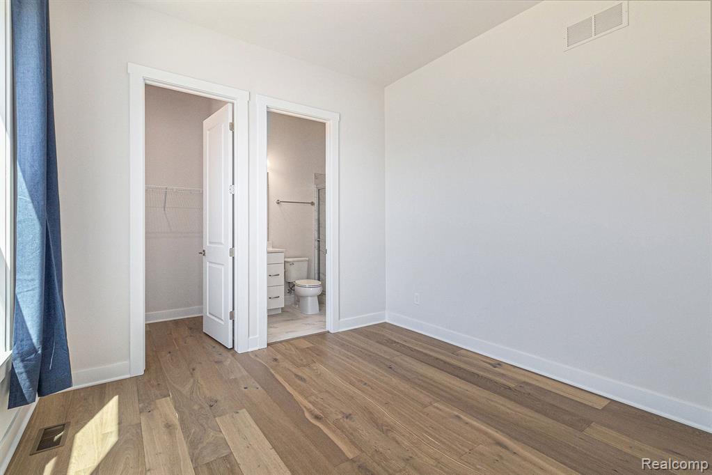 611 PINE Circle, Ann Arbor, MI 48105 — Photo 18