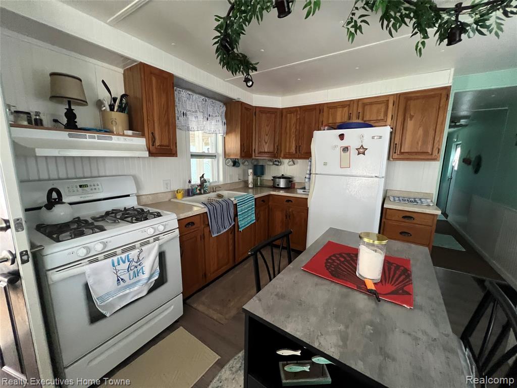 5767 Main Street, Lexington, MI 48450 — Photo 26