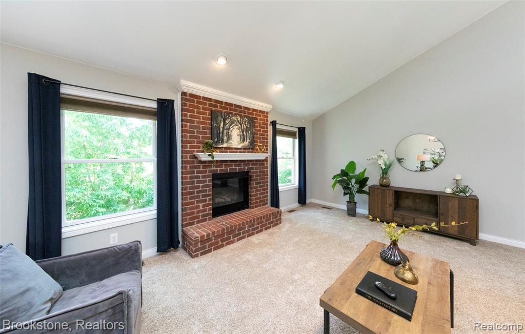 10295 Northridge Court, White Lake, MI — Photo 22