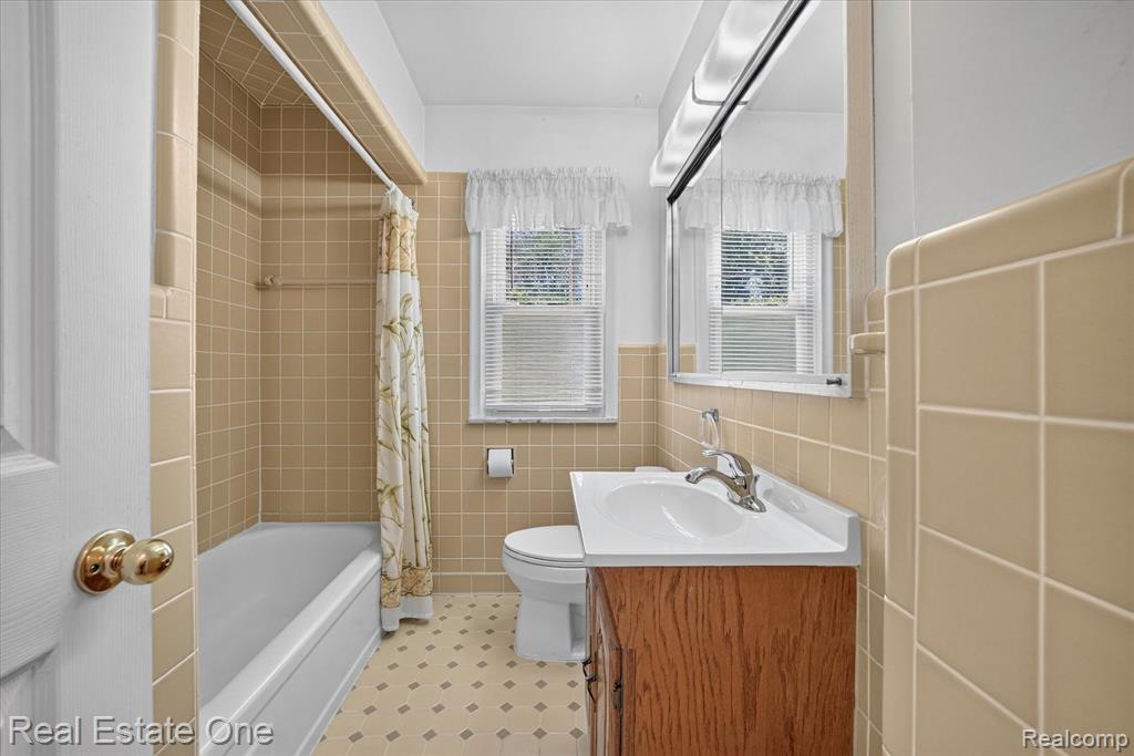 28662 Sheridan Street, Garden City, MI — Photo 12