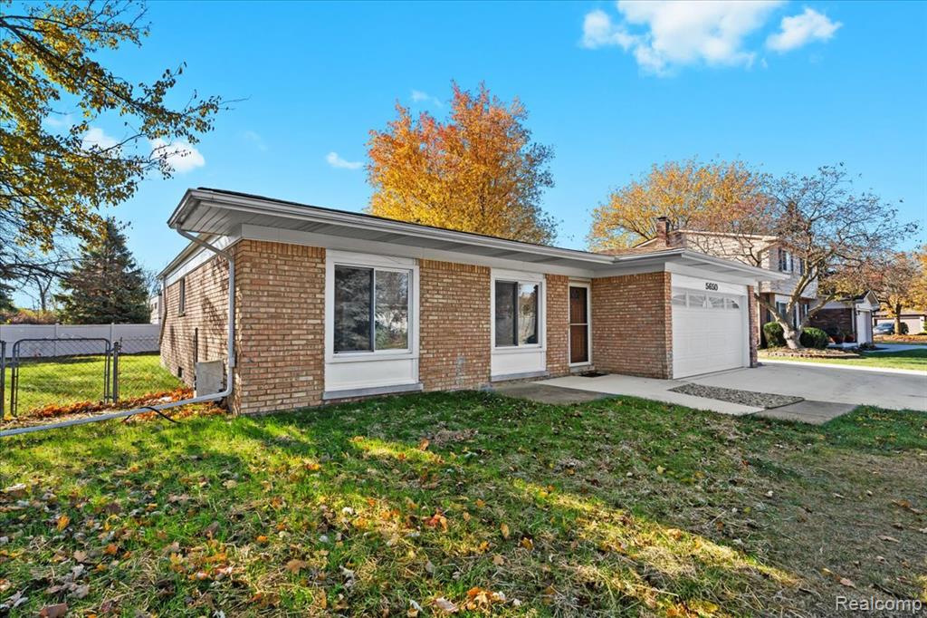5650 Willow Creek Drive, Canton, MI 48187 — Photo 2