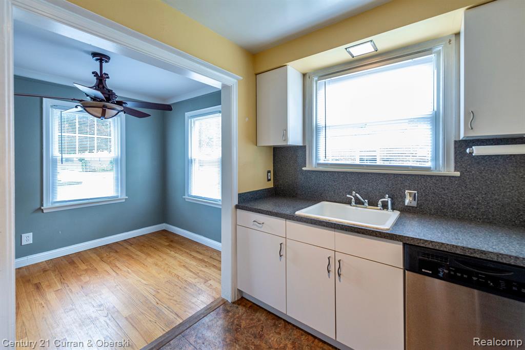 609 N BLAIR Avenue, Royal Oak, MI 48067 — Photo 5