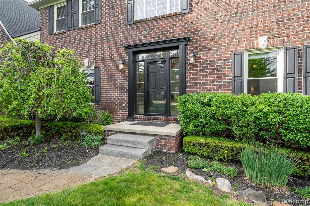 10099 Fernbrooke Drive, Brighton, MI 48116 — Photo 7