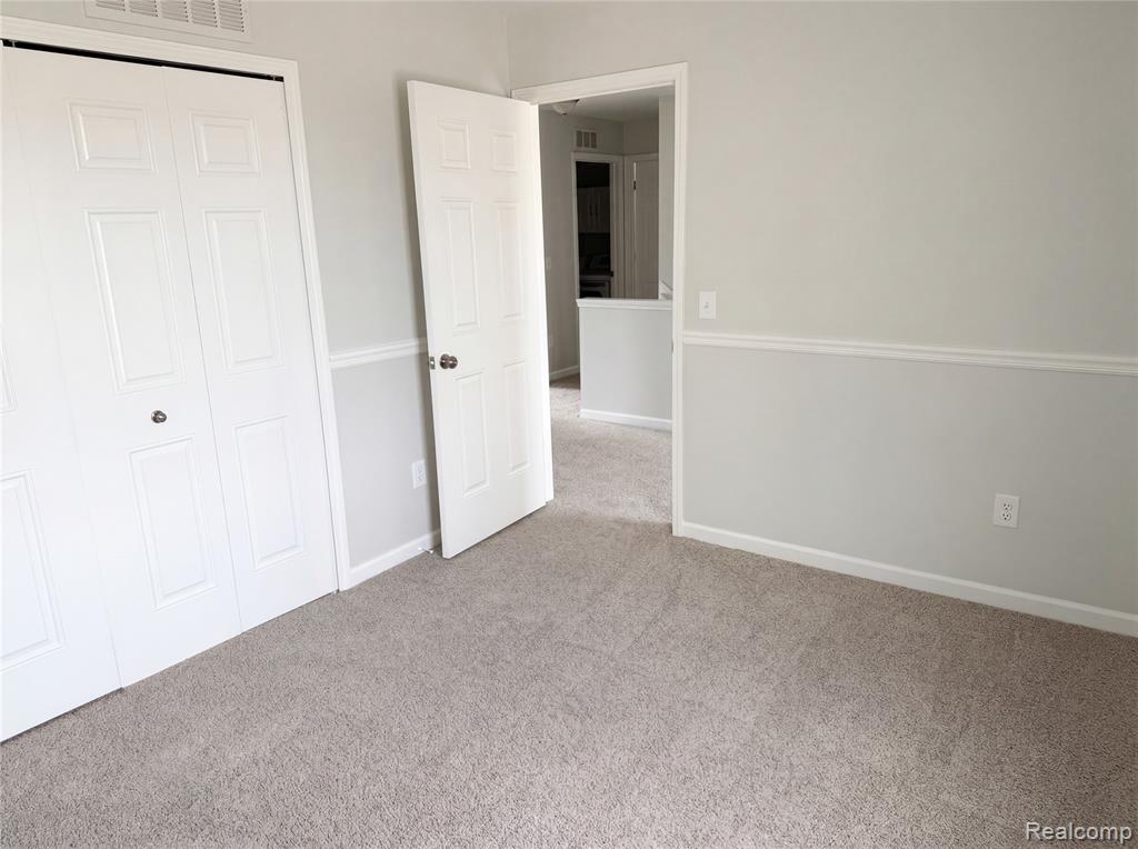 42824 Greystone Drive, Sterling Heights, MI 48313 — Photo 13