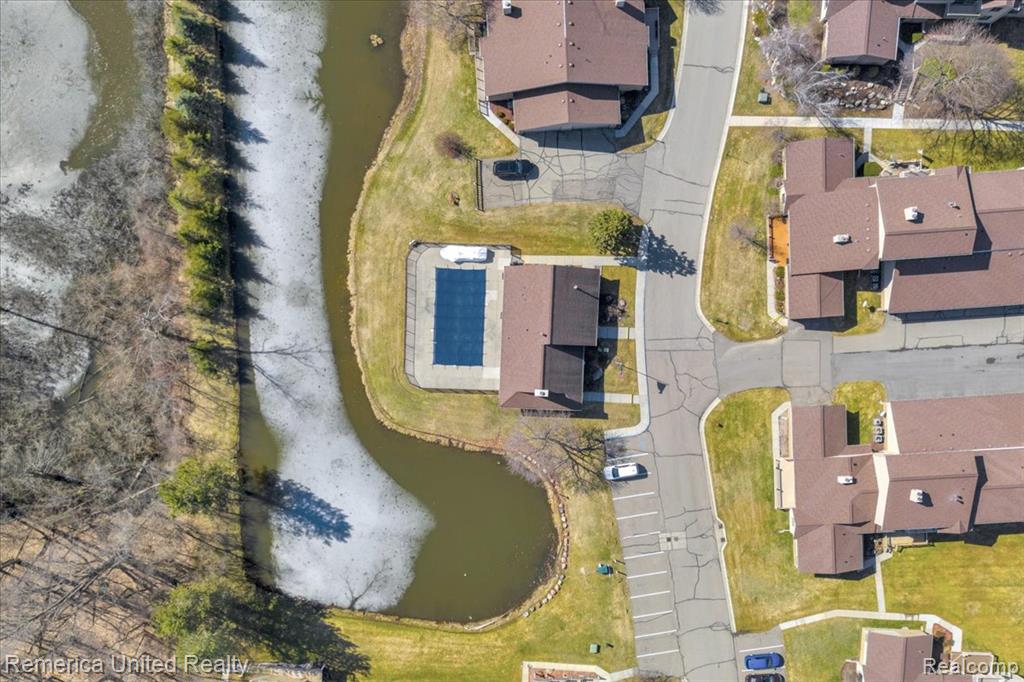 7968 Lawrence, West Bloomfield, MI — Photo 45
