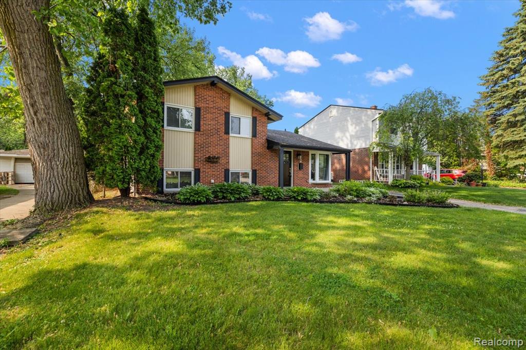 726 Woodlawn Avenue, Royal Oak, MI 48073 — Photo 24